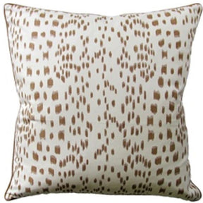 Ryan Studio Les Touches 22" Decorative Pillow