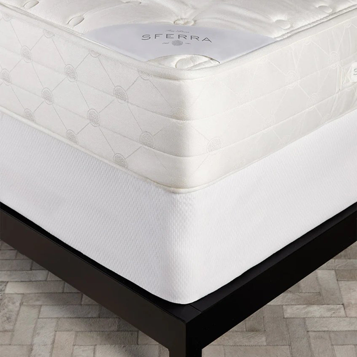 An image of Sferra Perrio Box Spring Cover