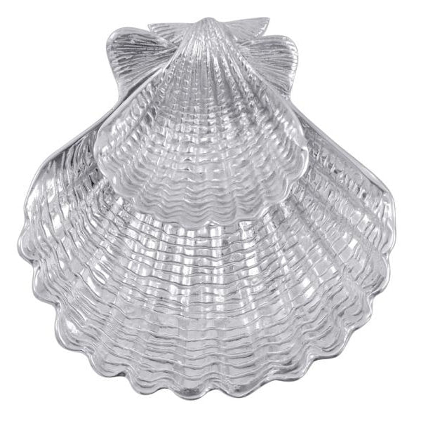 An image of Mariposa Scallop Shell 2-Piece Chip & Dip Set