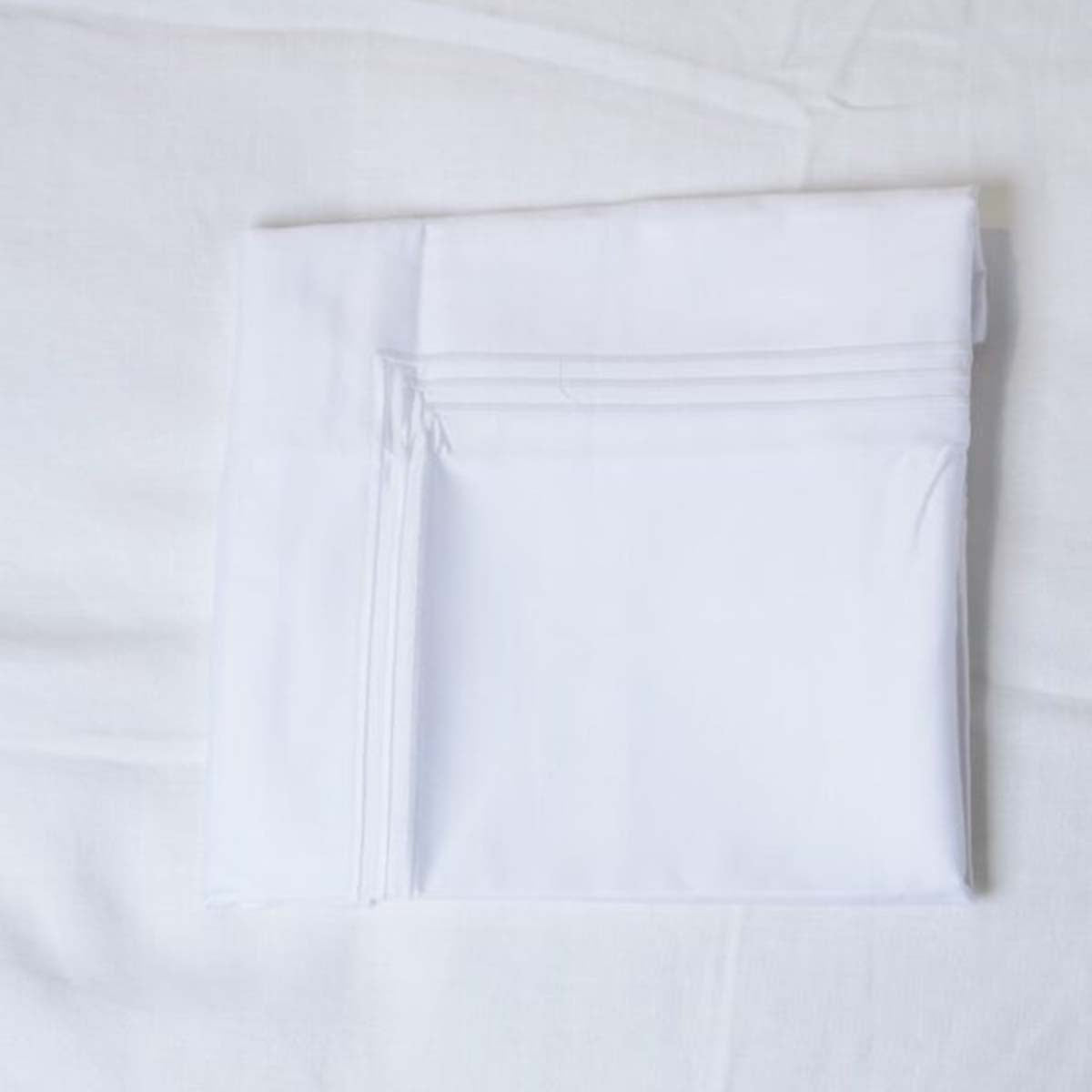 An image of Gracious Home 3-Line Embroidered Sham