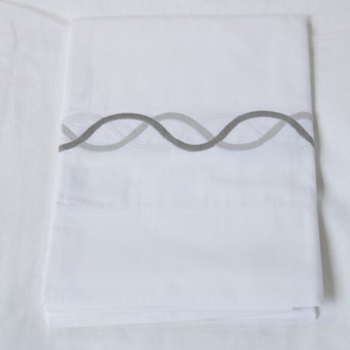 Gracious Home Triple Chain Link Flat Sheet