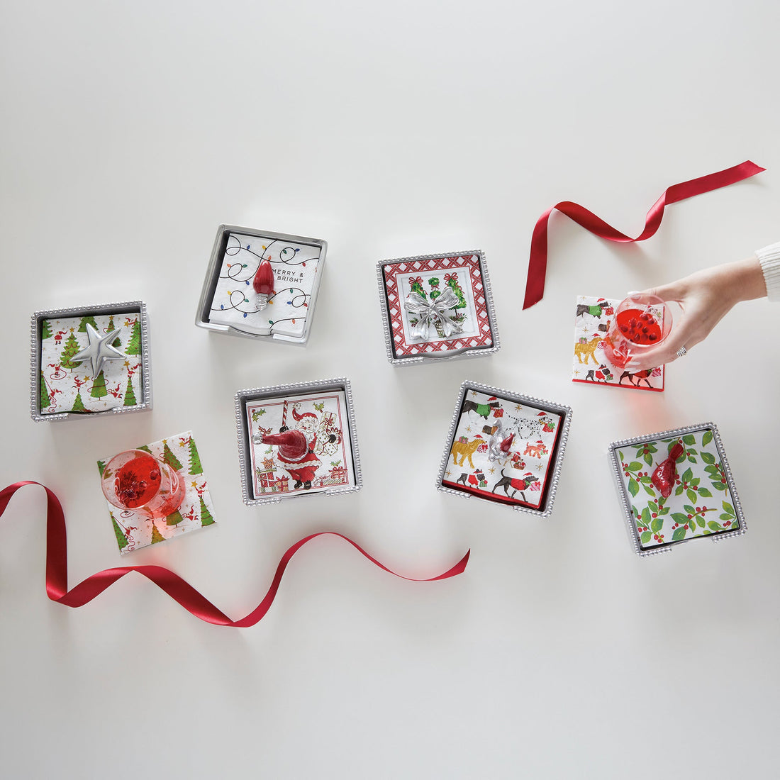 Mariposa Red Bulb Signature Napkin Box Set