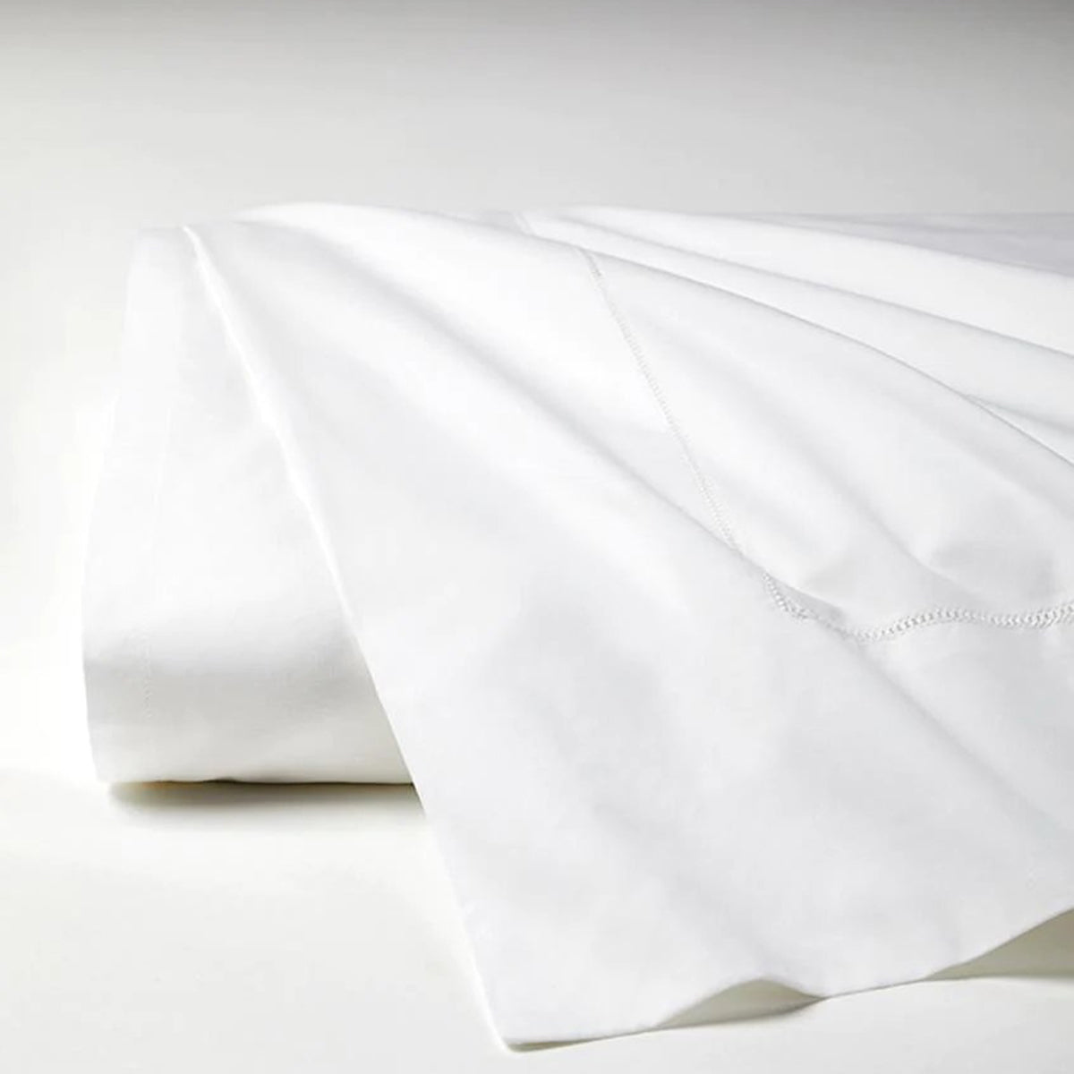 An image of Sferra Giza 45 Percale Flat Sheet