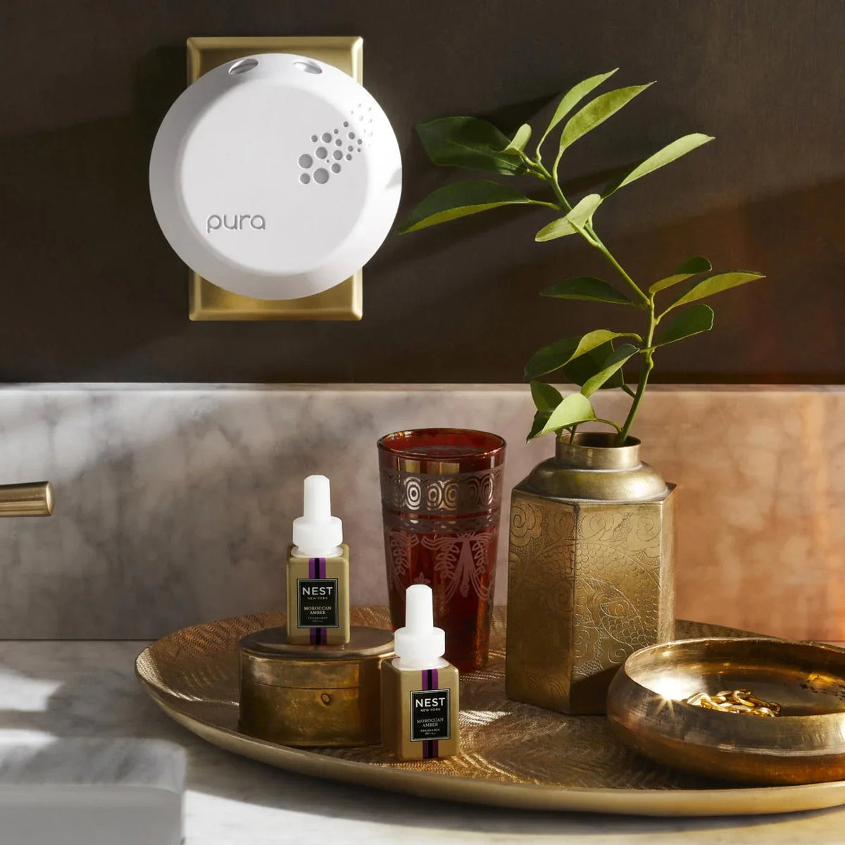 An image of Nest Fragrances Morrocan Amber Pura Smart Diffuser Refill Set