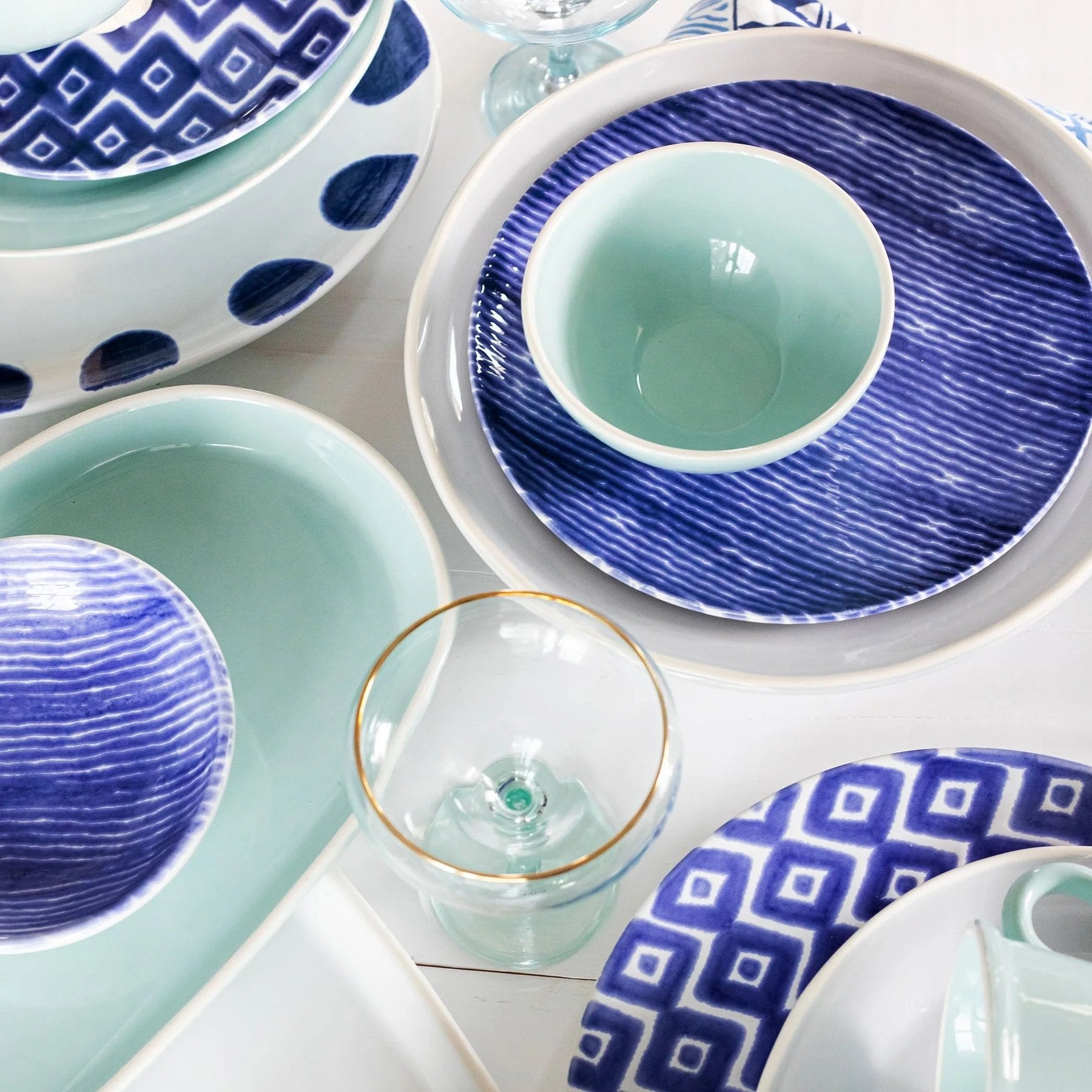 An image of Viva By Vietri Santorini Stripe Salad Plate