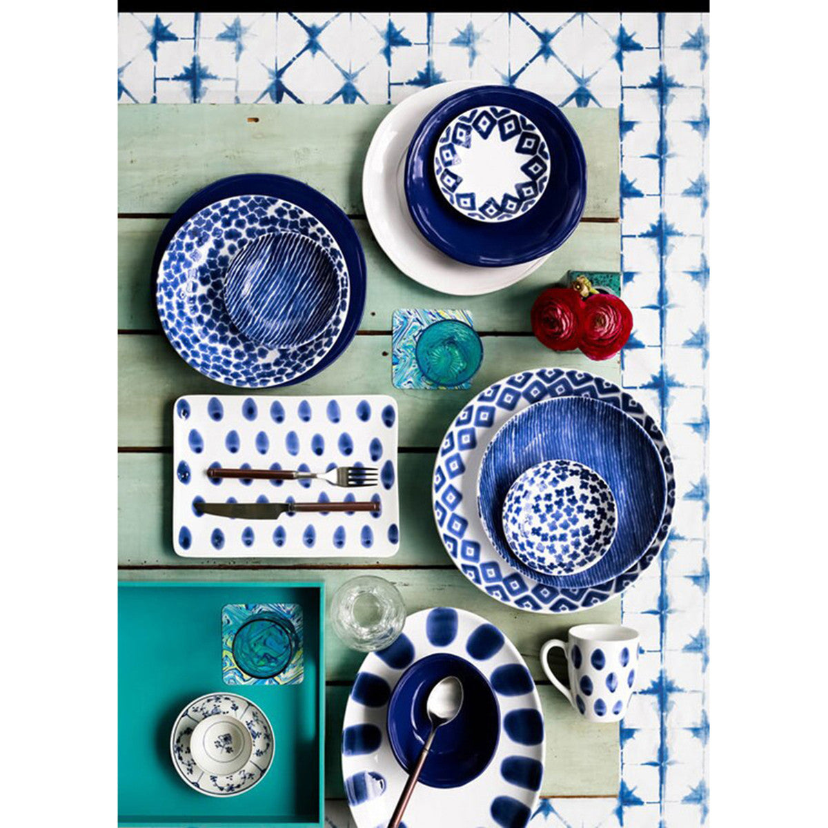 An image of Viva By Vietri Santorini Dot Small Rectangular Platter