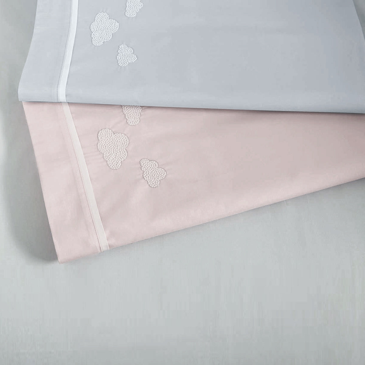 Bovi Cuddle Cloud Crib Bumper