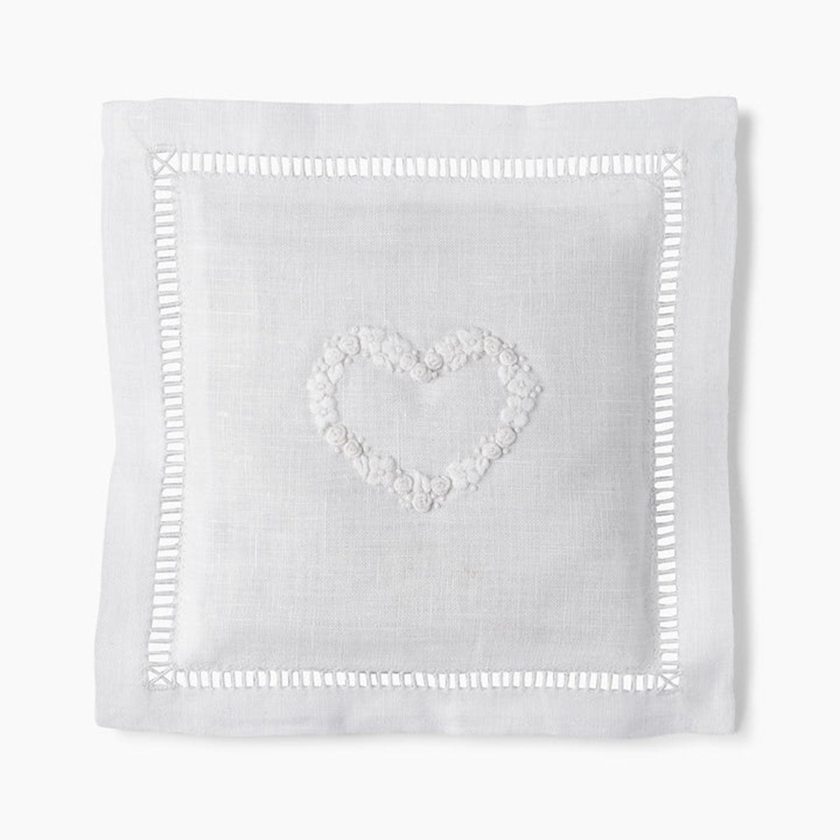 An image of Henry Handwork Flower Heart White Sachet