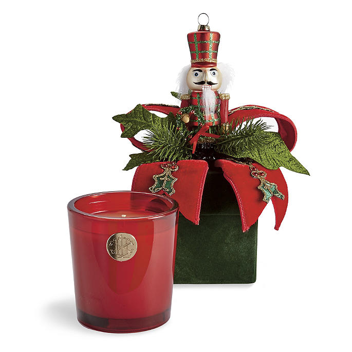 An image of Lux Fragrances Nutcracker Christmas Candle 14 oz