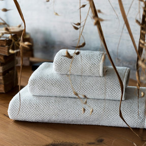 Graccioza Linen Waffle Bath Towel  28" x 55" - White