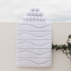 Graccioza Opera Bath Rug  24" x 39" - White