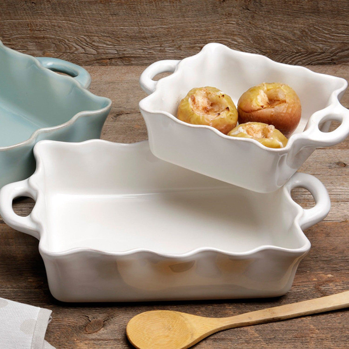 Casafina Medium Rectangular Ruffled Baker