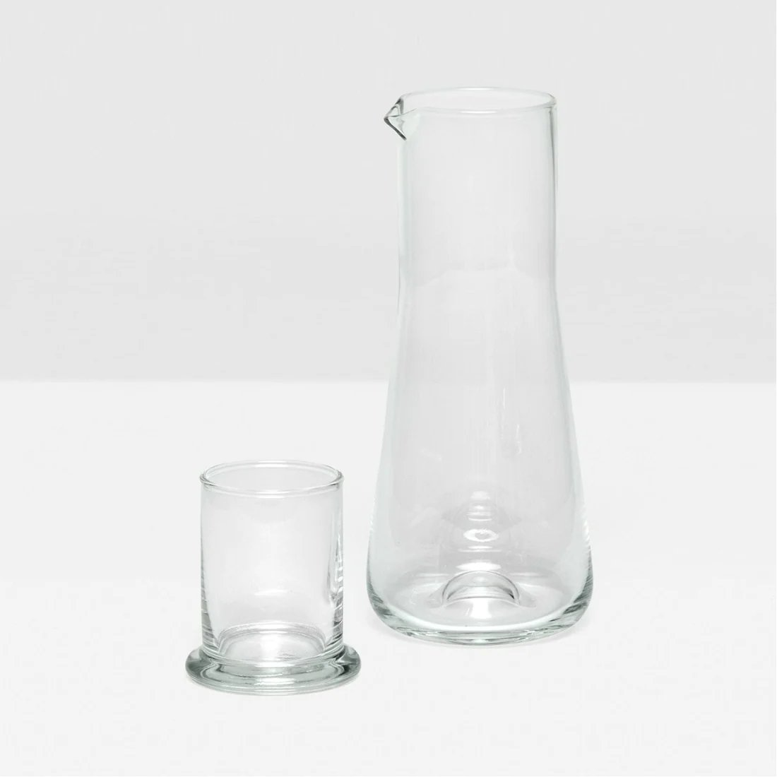 An image of Pigeon & Poodle Salford Carafe
