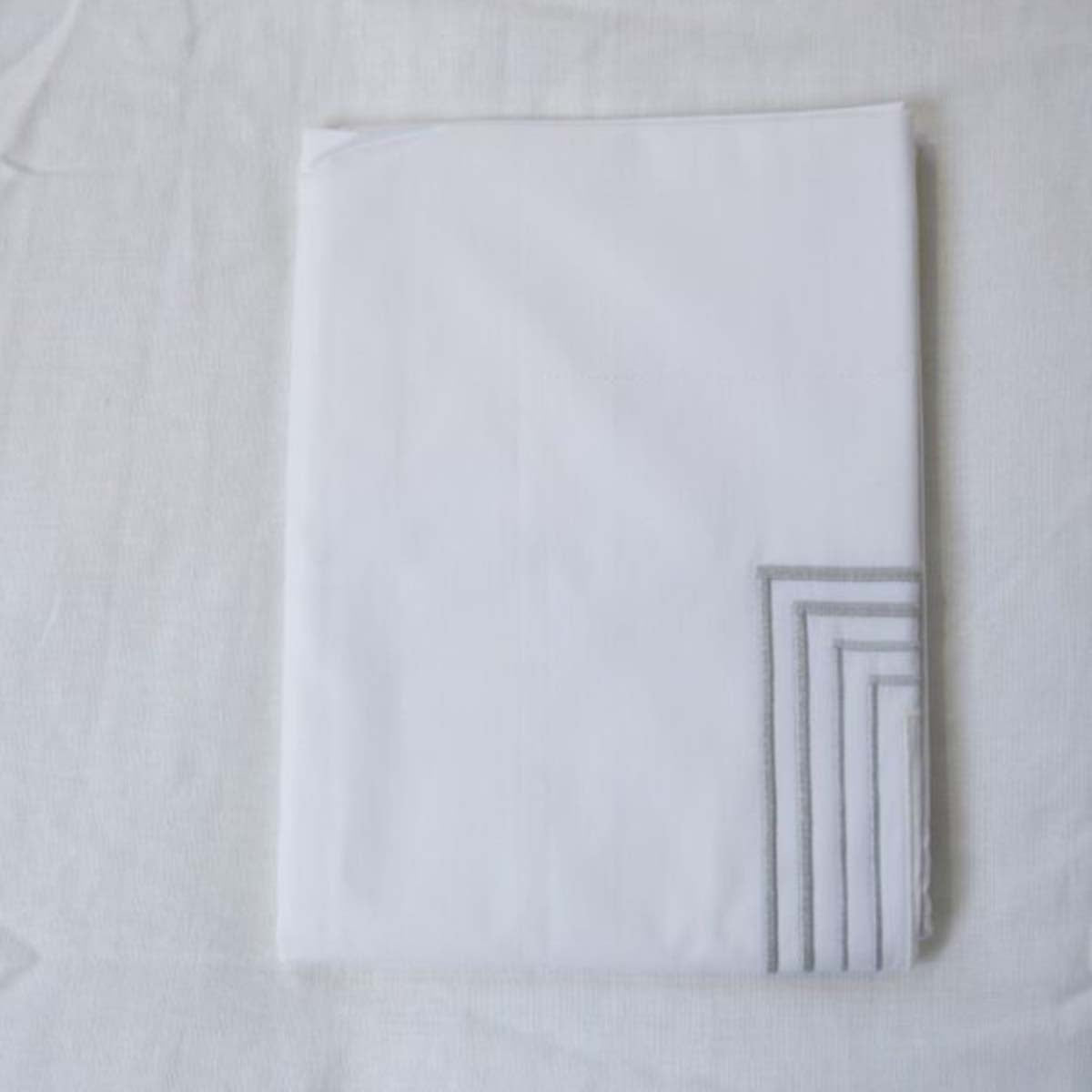 An image of Gracious Home 6-Line Embroidered Sham