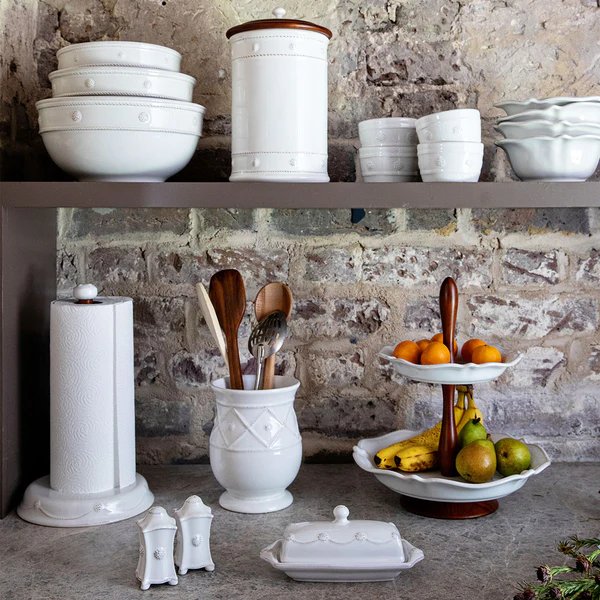 An image of Juliska Berry & Thread Whitewash Nesting Serving Bowls - Set of 3