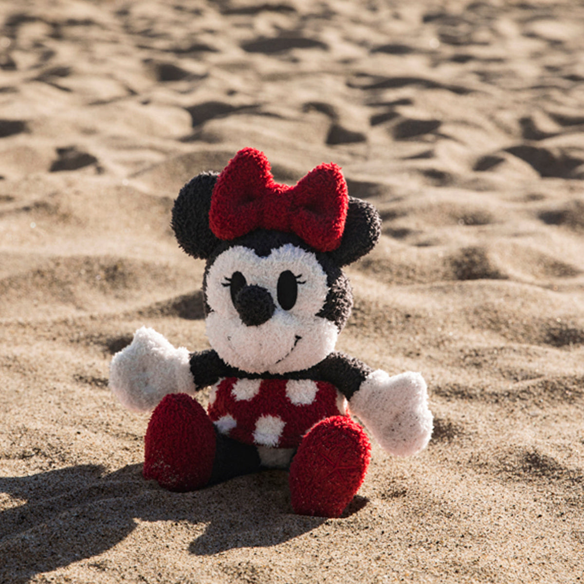 An image of Barefoot Dreams CozyChic Classic Disney Minnie Mouse Buddie Cream Multi