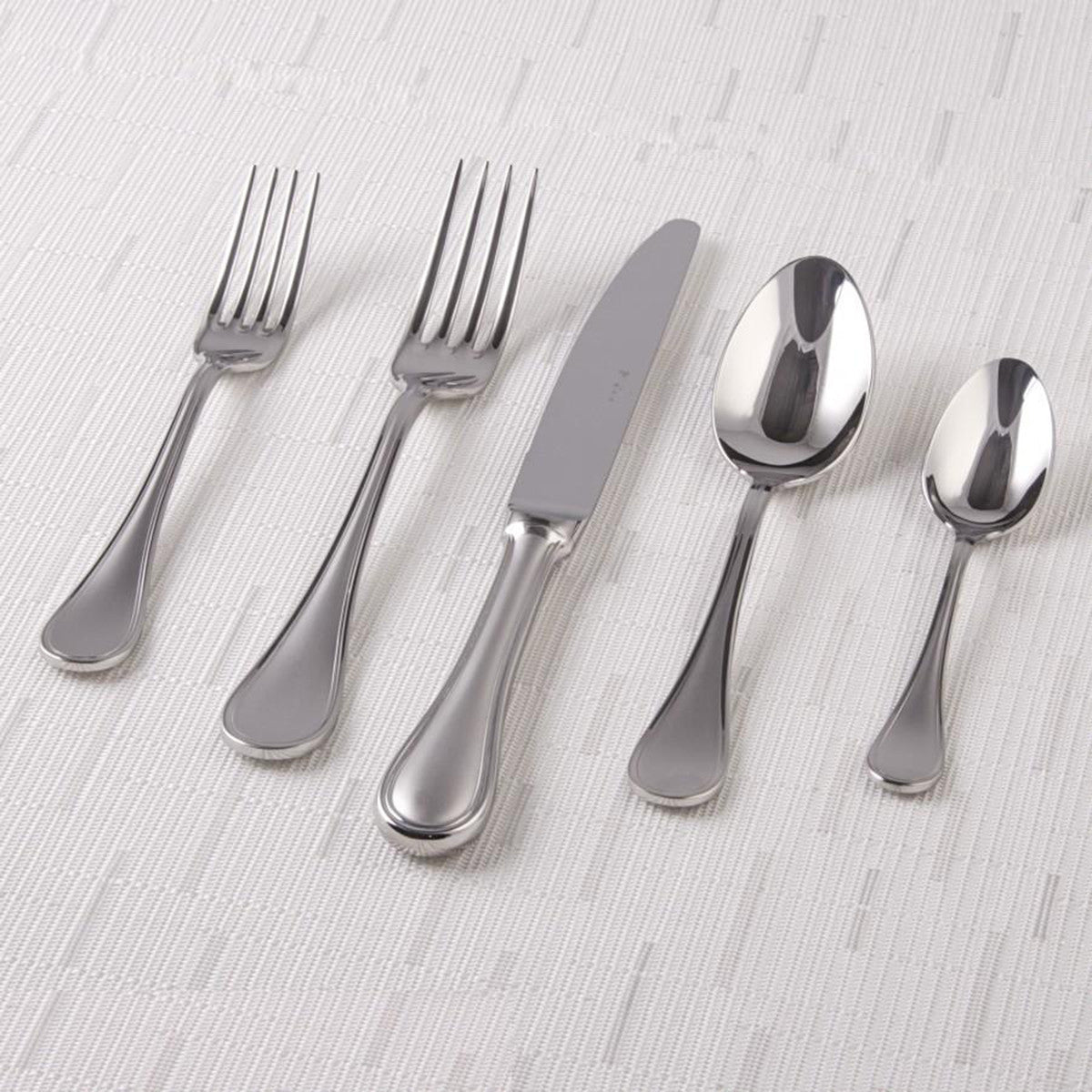 GH257676_Degrenne_Verlaine_Flatware_5_pc_set-_Stainless_Steel_1.jpeg