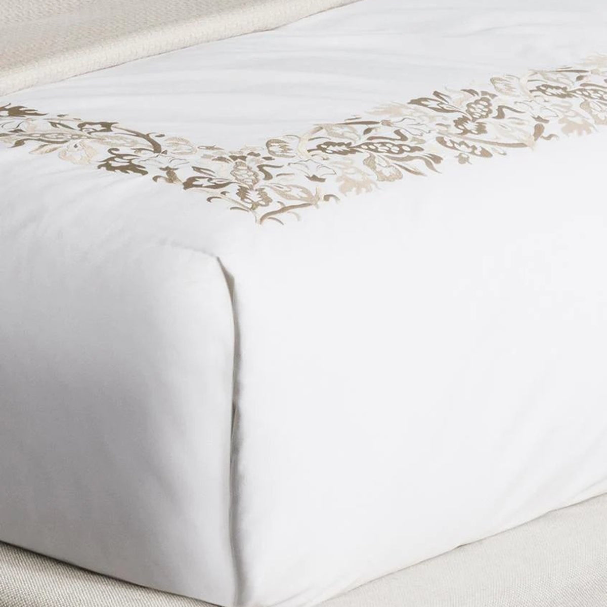 An image of Sferra Saxon Duvet Cover