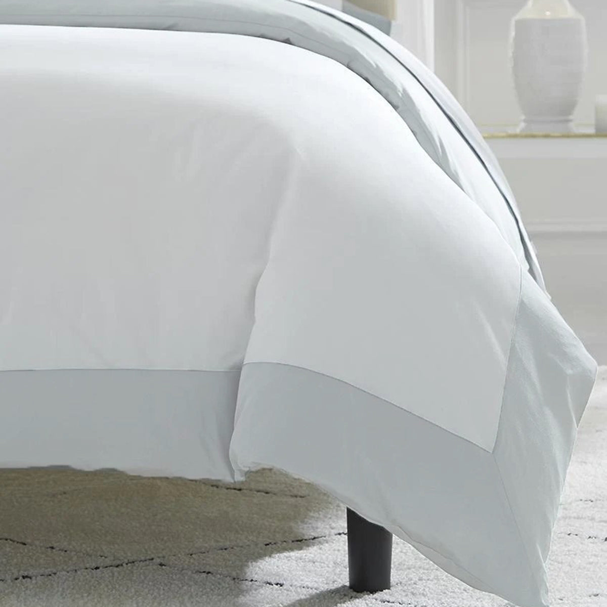 An image of Sferra Casida Duvet Cover