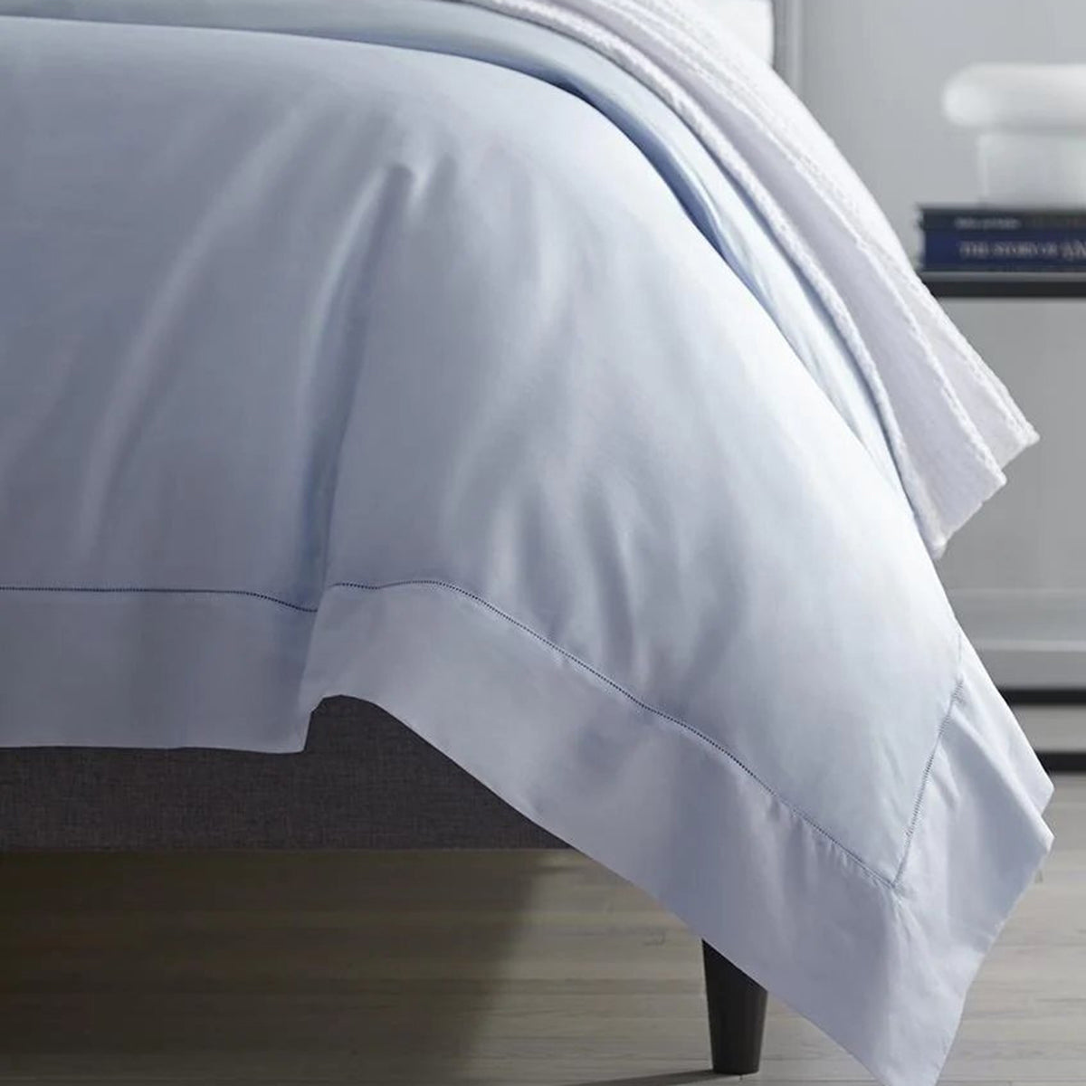 An image of Sferra Fiona Duvet Cover