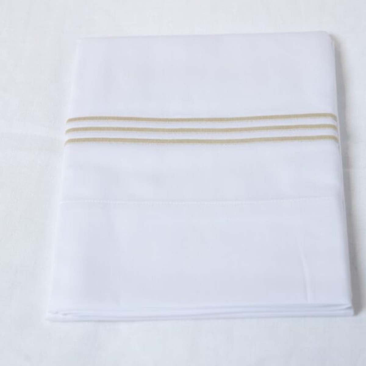 An image of Gracious Home 3-Line Embroidered Flat Sheet