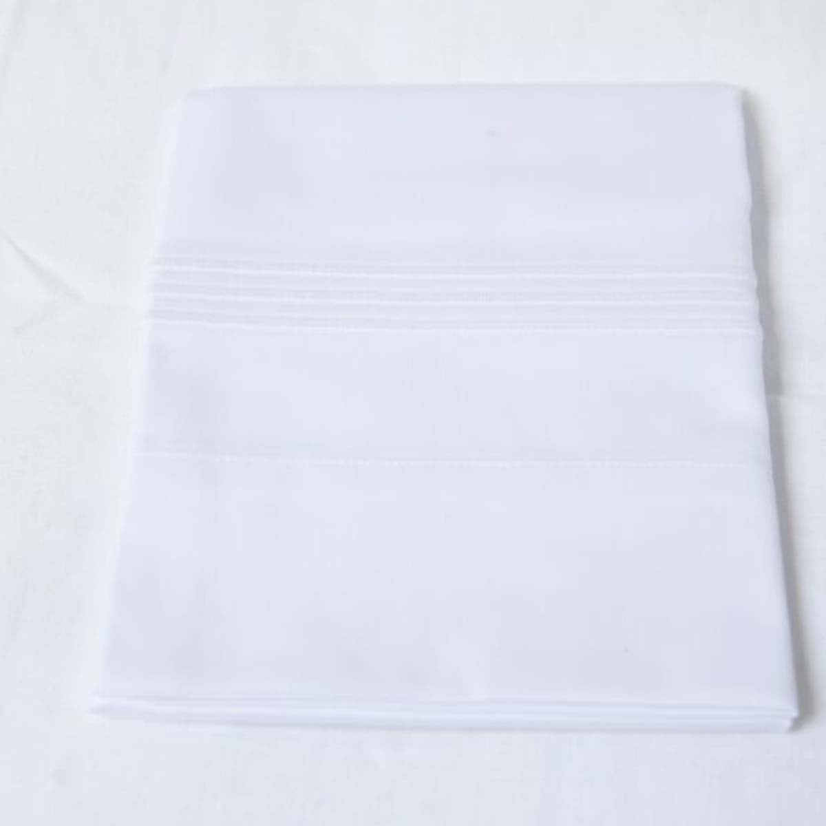 An image of Gracious Home 3-Line Embroidered Pillowcase