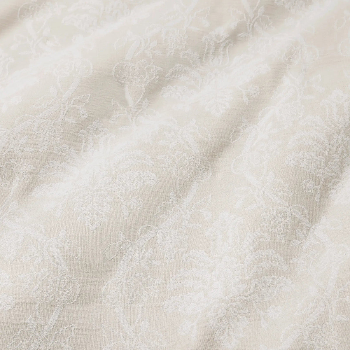 An image of Sferra Isabella Jacquard Quilt Coverlet