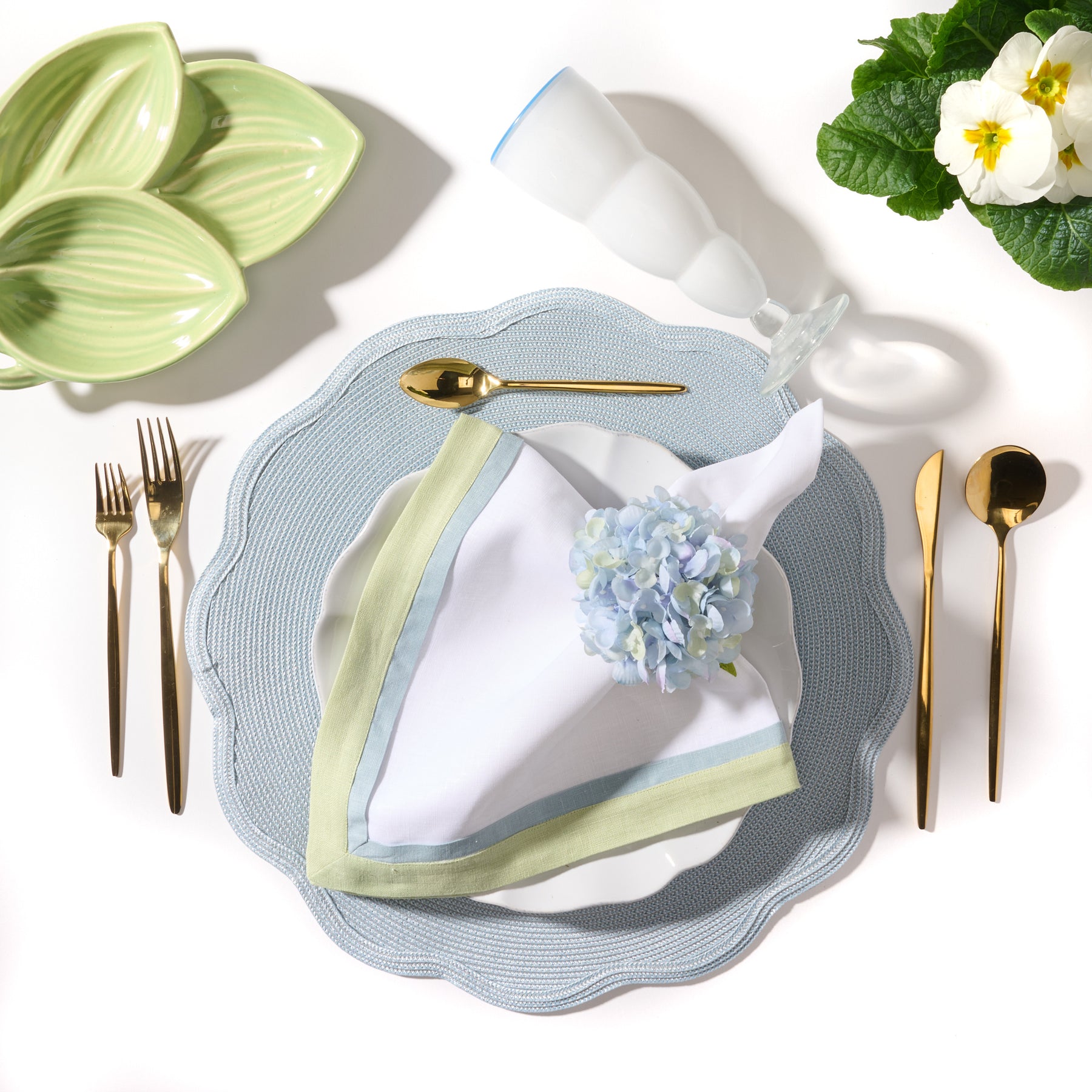 An image of Deborah Rhodes Tailored Border Napkin - Set of 4