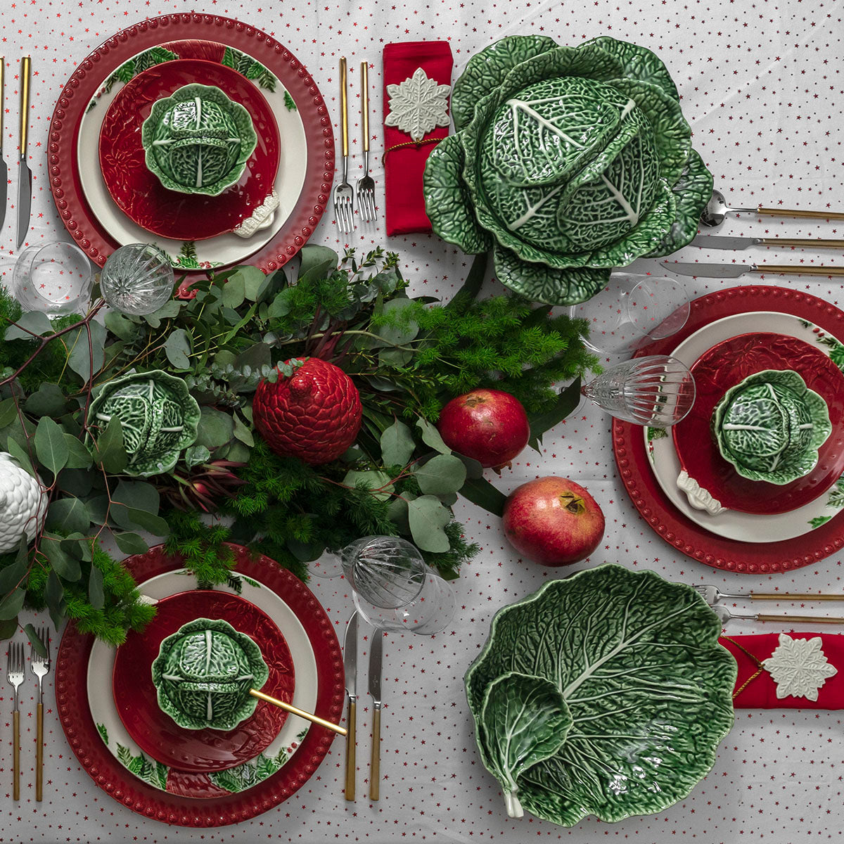 An image of Bordallo Pinheiro Cabbage Large Salad Bowl
