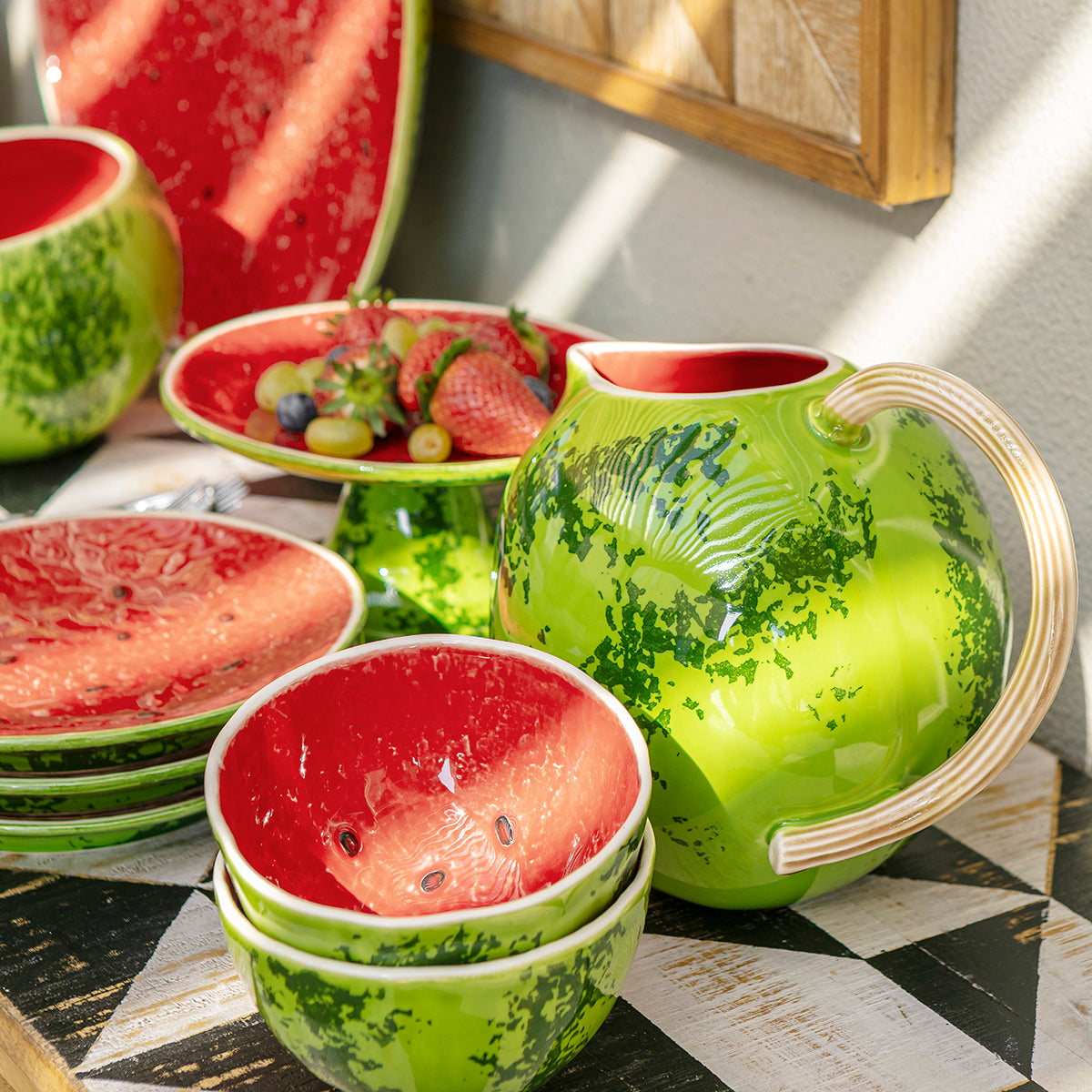 An image of Bordallo Pinheiro Tropical Fruits Watermelon Bowl