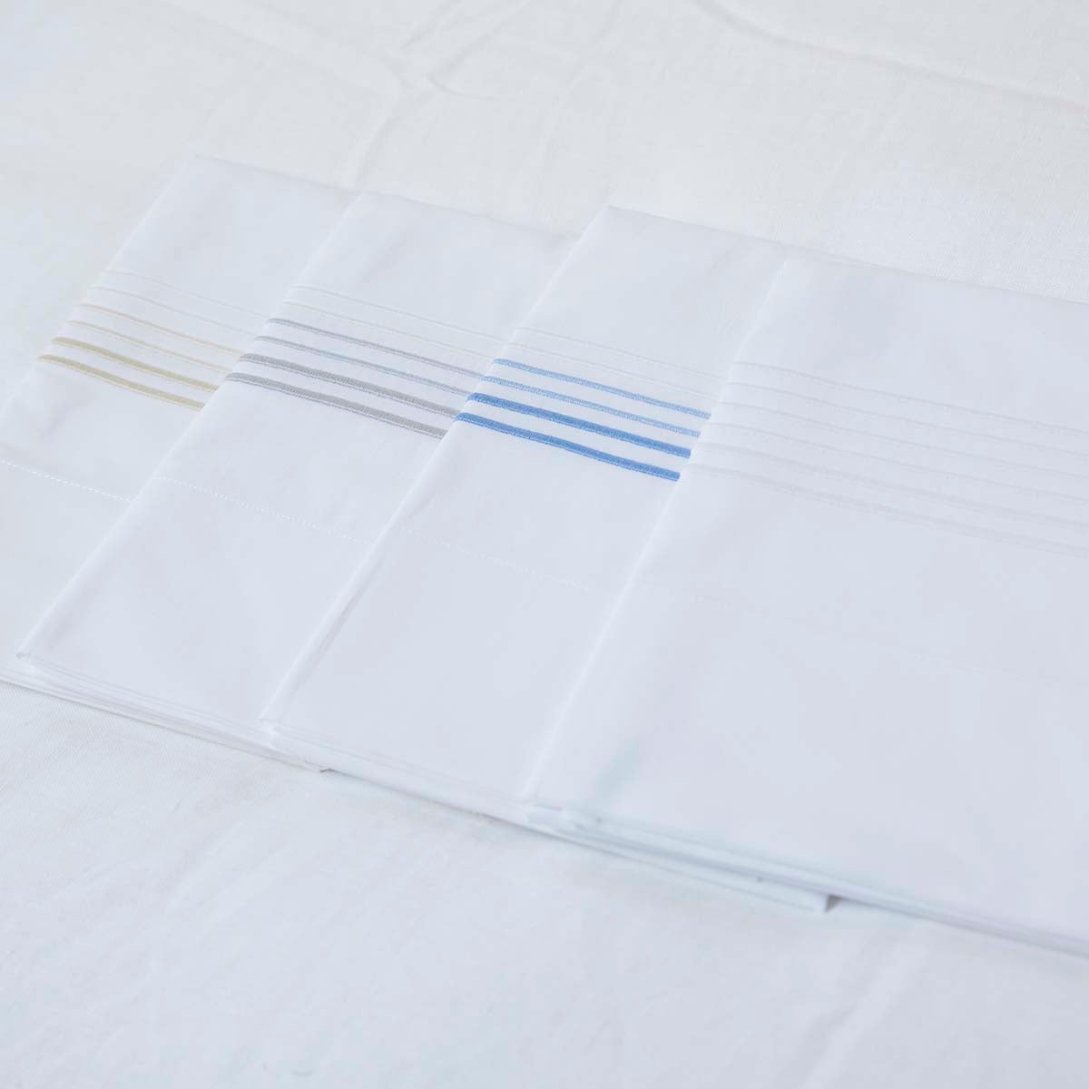An image of Gracious Home 6-Line Embroidered Flat Sheet