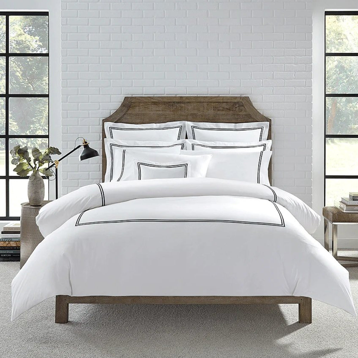 An image of Sferra Grande Hotel Pillowcase Pair