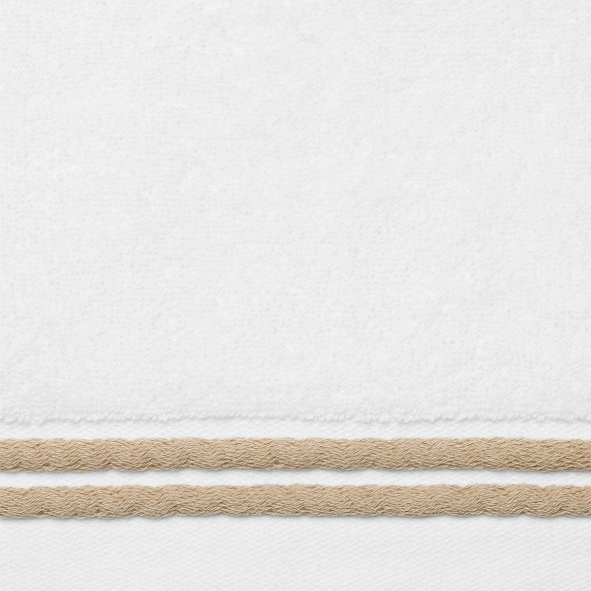 An image of Sferra Aura Nuova Washcloth