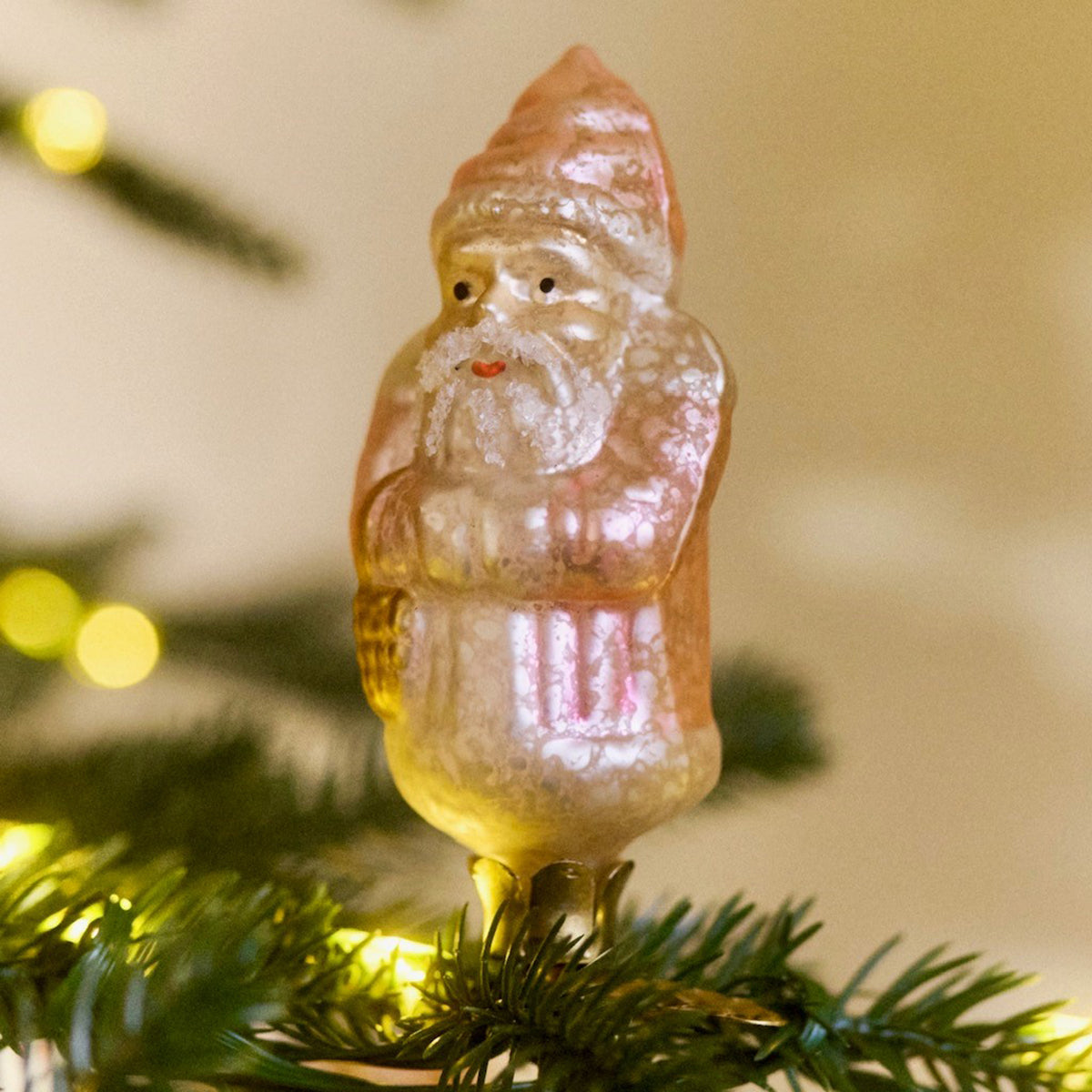 Whitehurst Main Street Merriments 4.5" Santa Clip Ornament