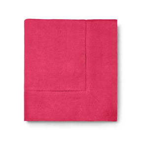 Sferra Festival Tablecloth in raspberry