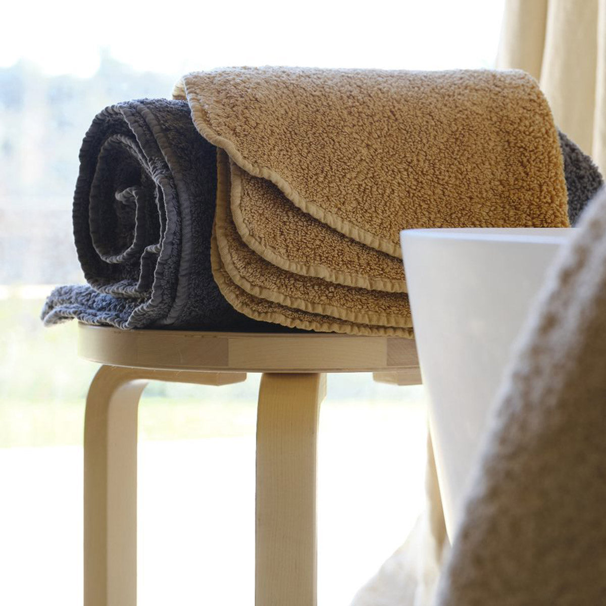 Abyss & Habidecor Super Pile Hand Towel