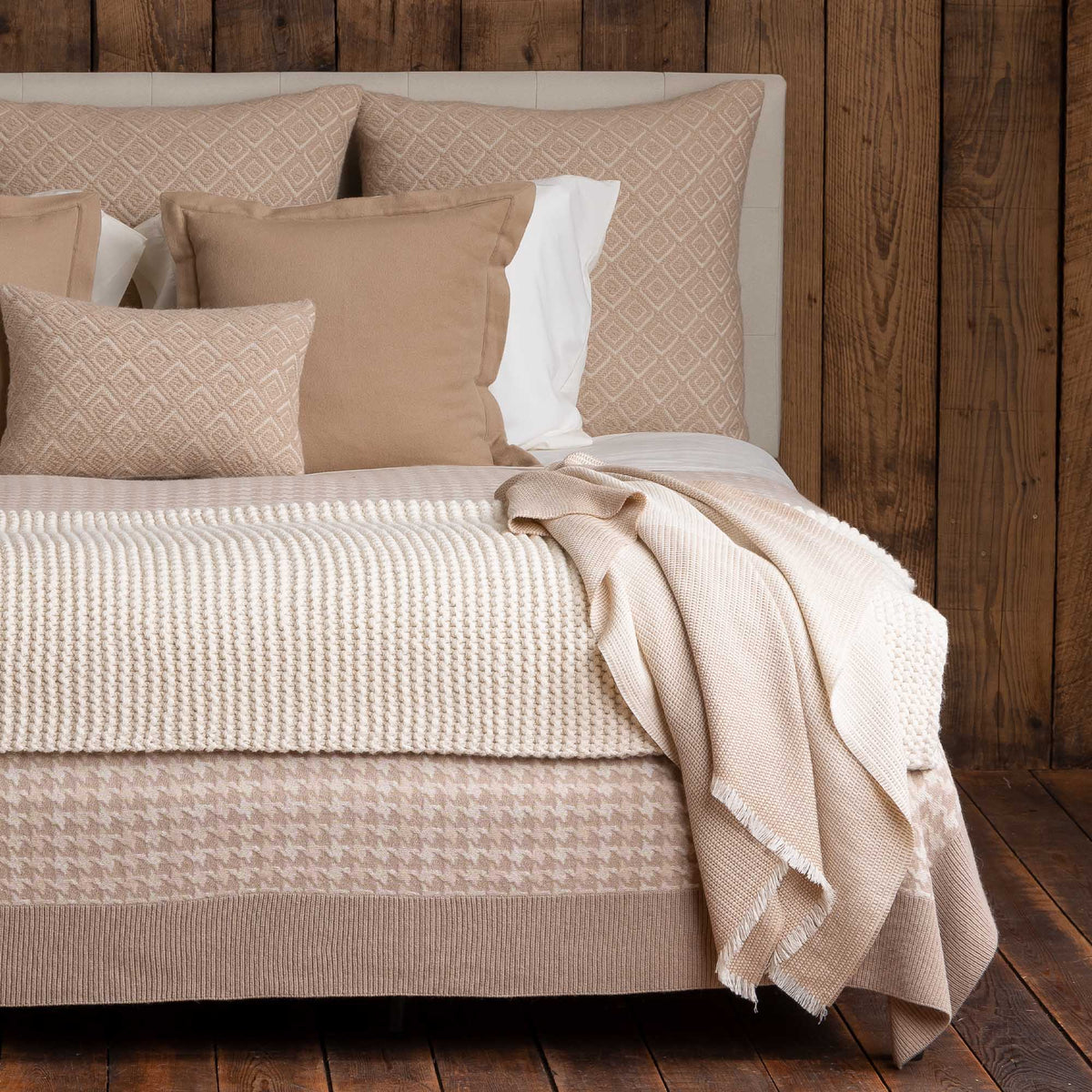An image of Alicia Adams Newport 100% Alpaca Throw