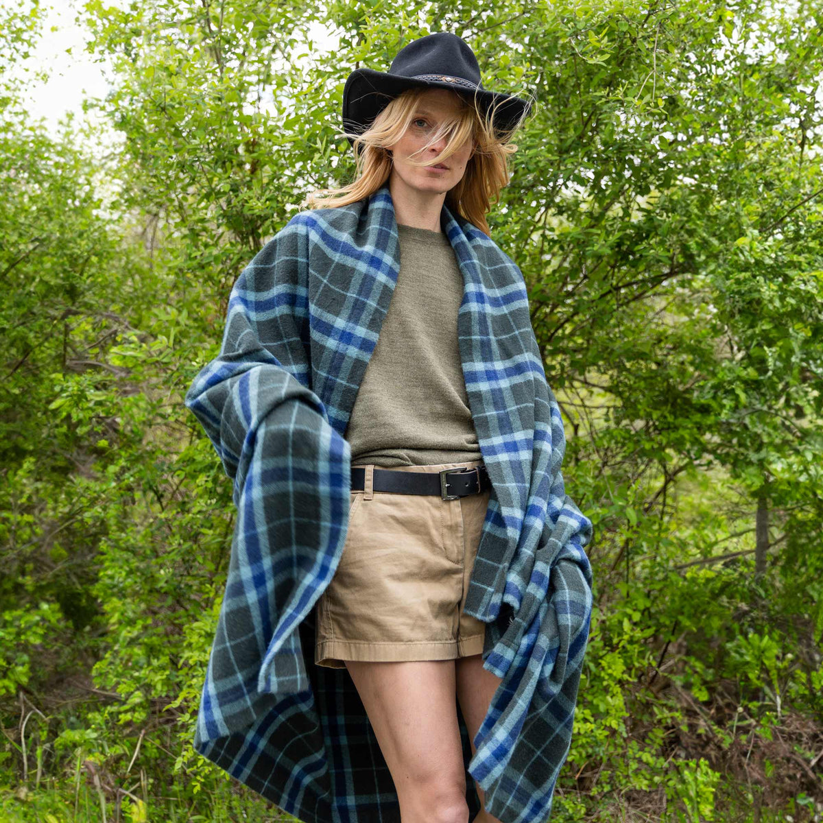 An image of Alicia Adams Aberdeen 100% Alpaca Throw