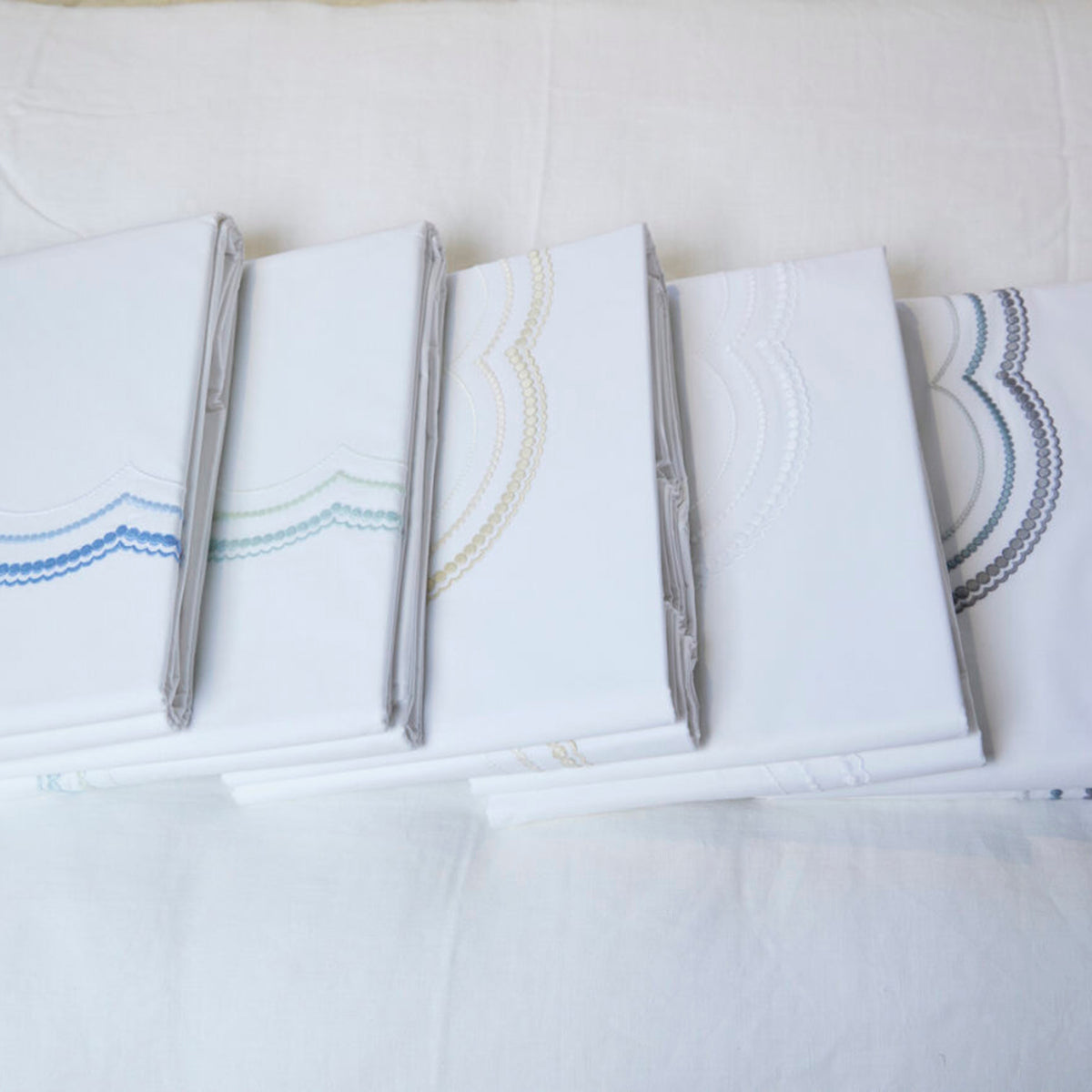 An image of Gracious Home Amanda Duvet Cover