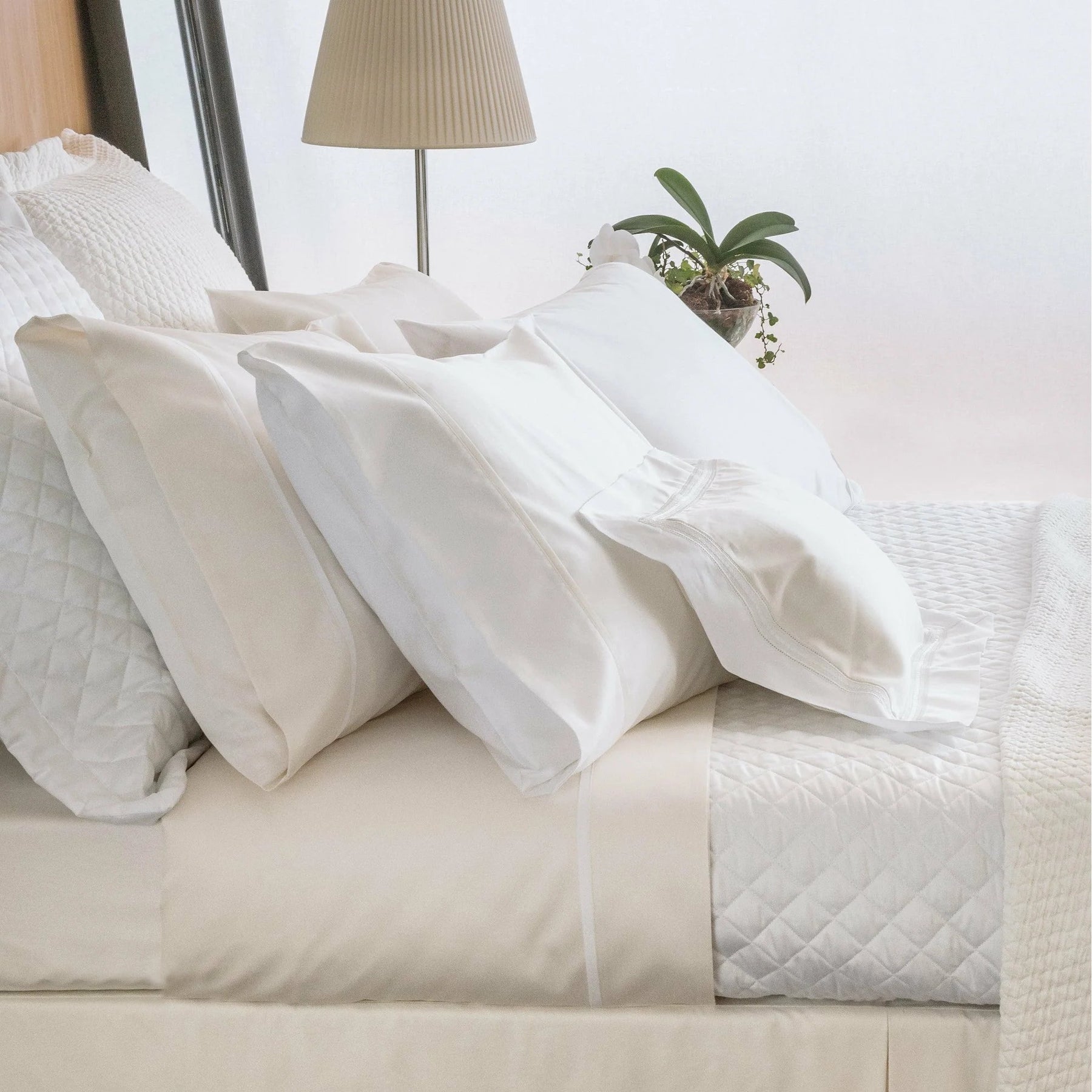 An image of Bovi Simply Sateen Quilted Coverlet