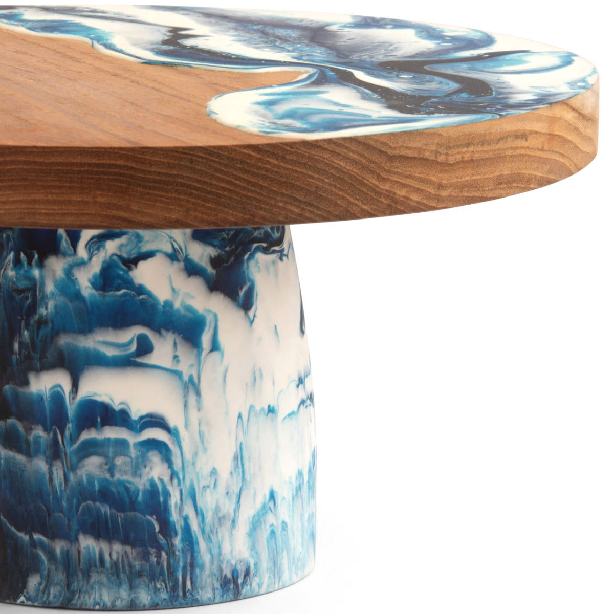 GHBPAUSCS_Blue_Pheasant_Austin_Swirled_Resin_Cake_Stand_1.jpg