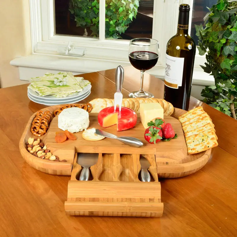 An image of Picnic at Ascot Deluxe Malvern Cheese Board Set