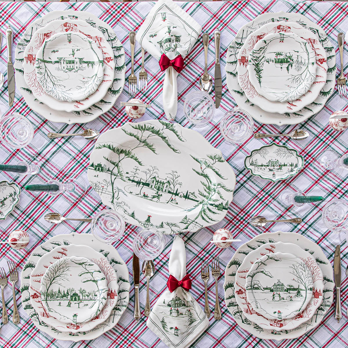 An image of Juliska Country Estate Winter Frolic 18" Platter - Evergreen