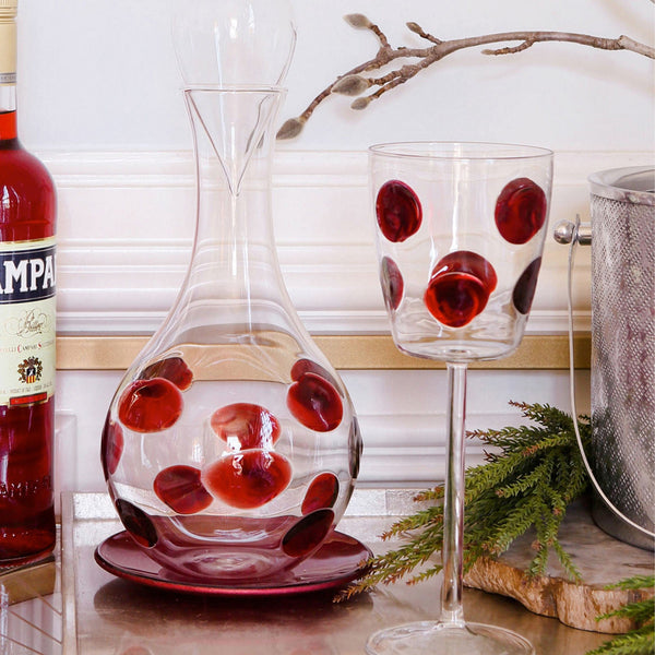 An image of Vietri Drop Wine Glass