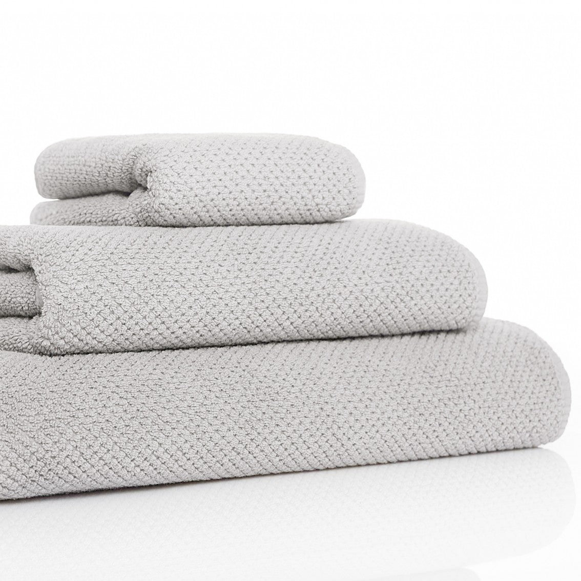 An image of Graccioza Bee Waffle Bath Towel