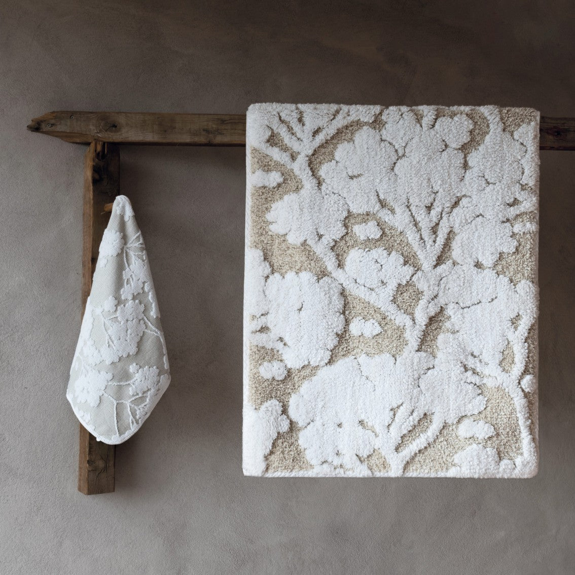 An image of Graccioza Eden Bath Rug