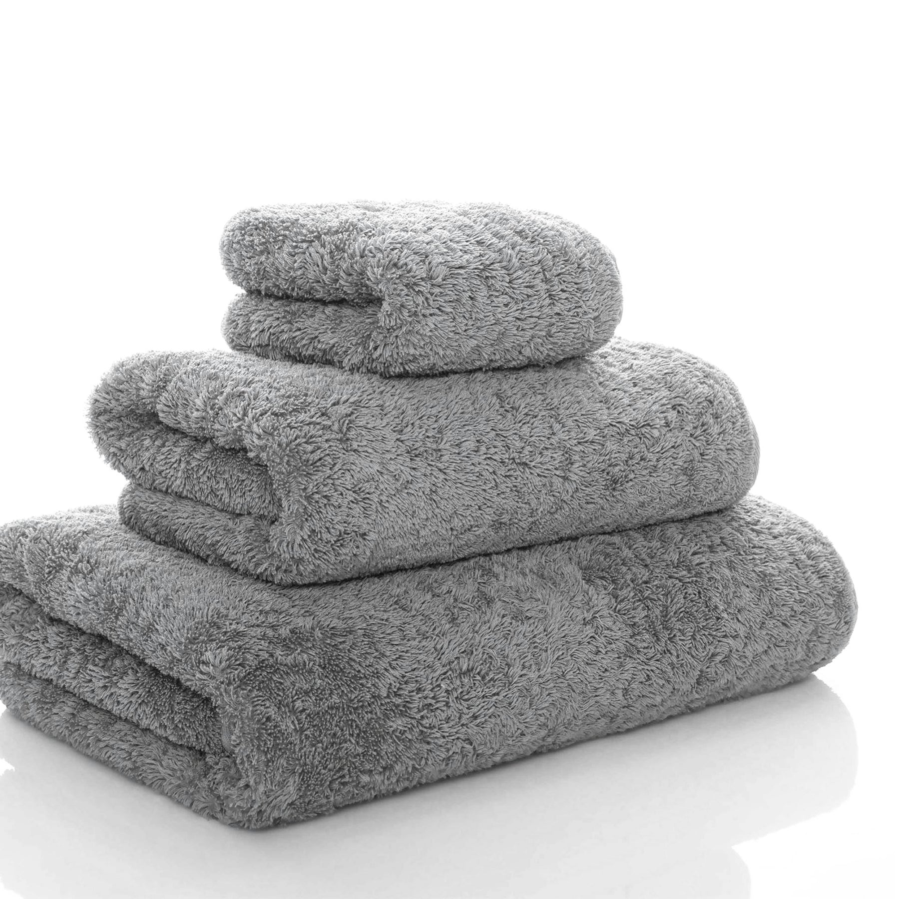 An image of Graccioza Egoist Bath Towel
