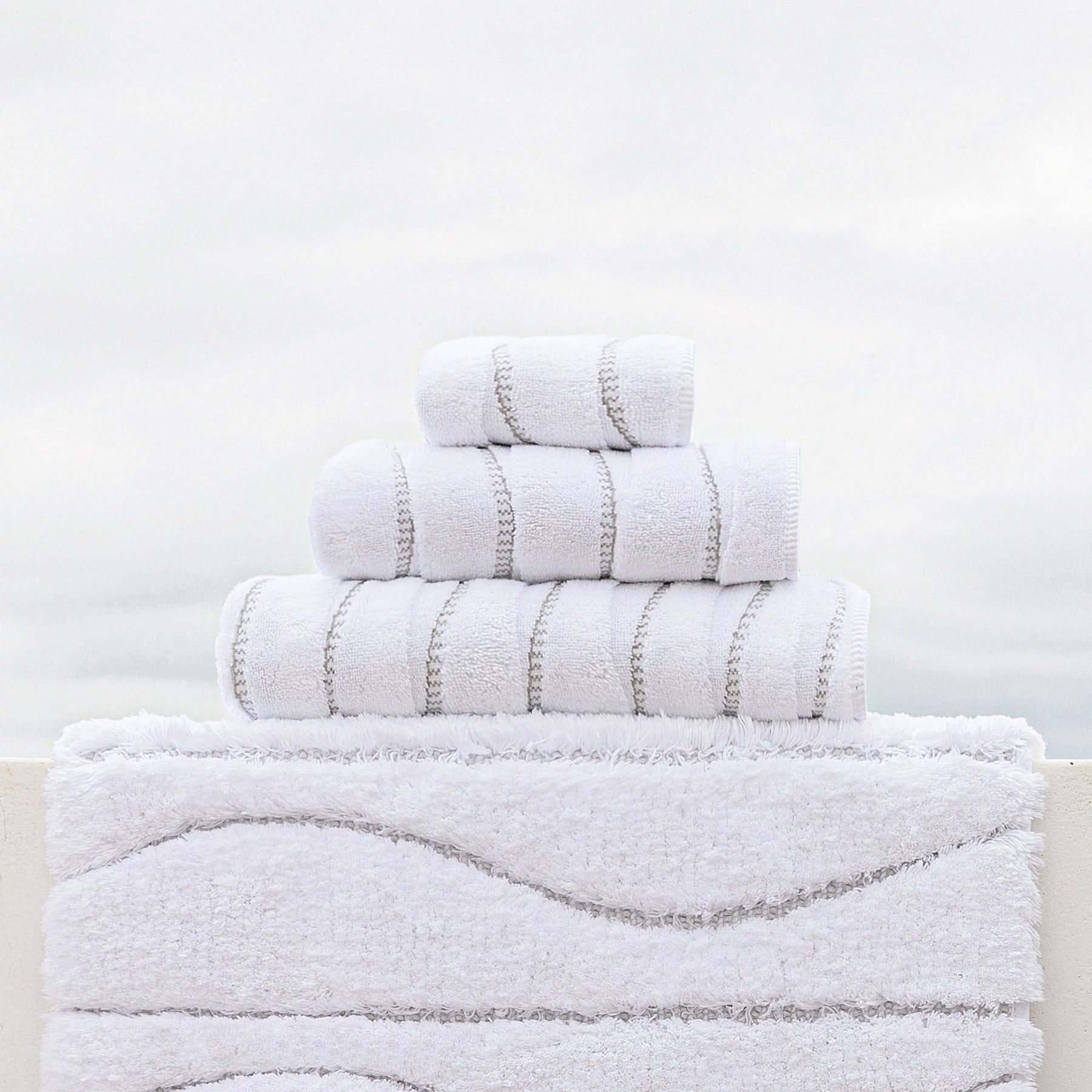 An image of Graccioza Opera Bath Towel