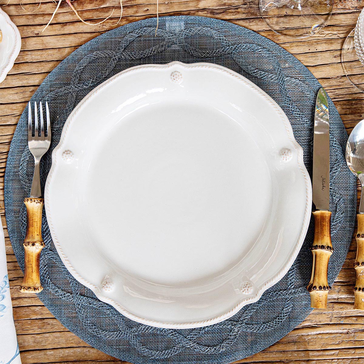 An image of Juliska Berry & Thread Flared Dinner Plate - Whitewash