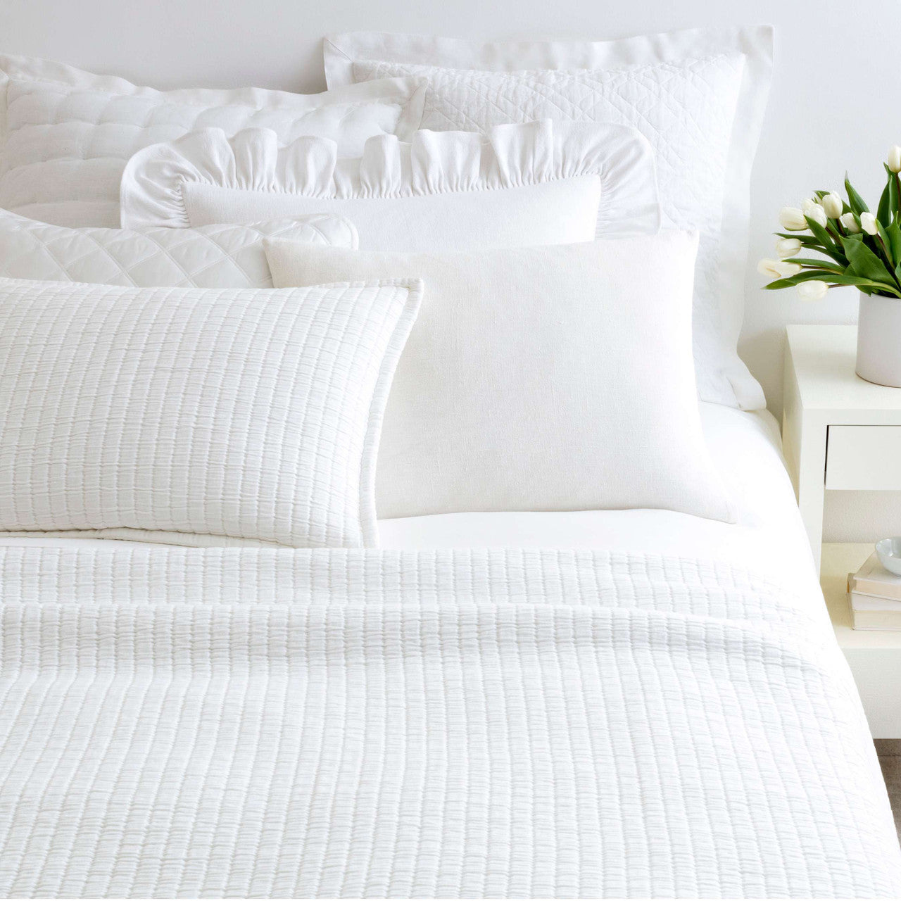 GHM21WK_Pine_Cone_Hill_Boyfriend_Matelasse_Coverlet_2.jpeg